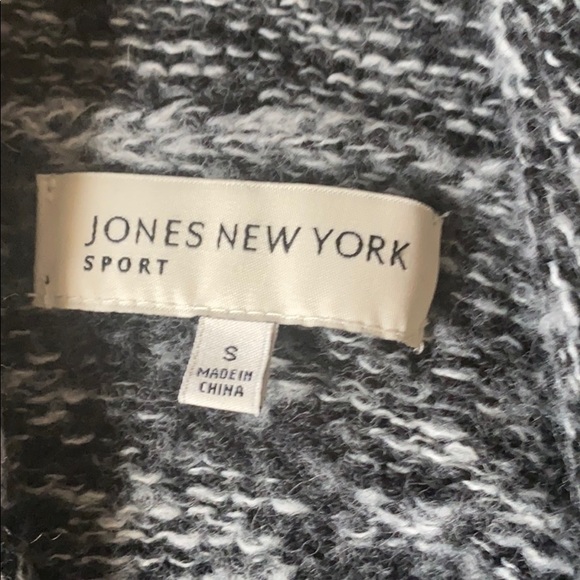 Jones New York Sport size small sweater jacket - Picture 5 of 5